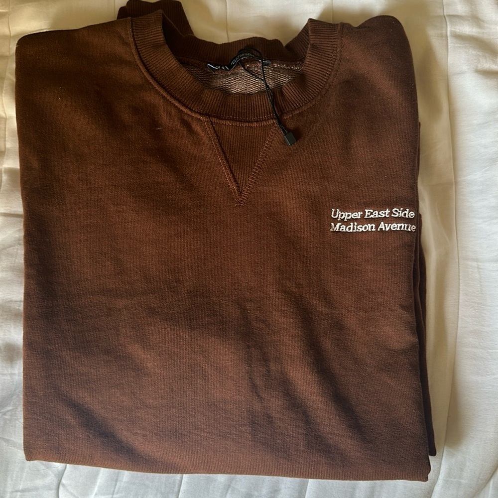 Cute NYC inspired sweater!